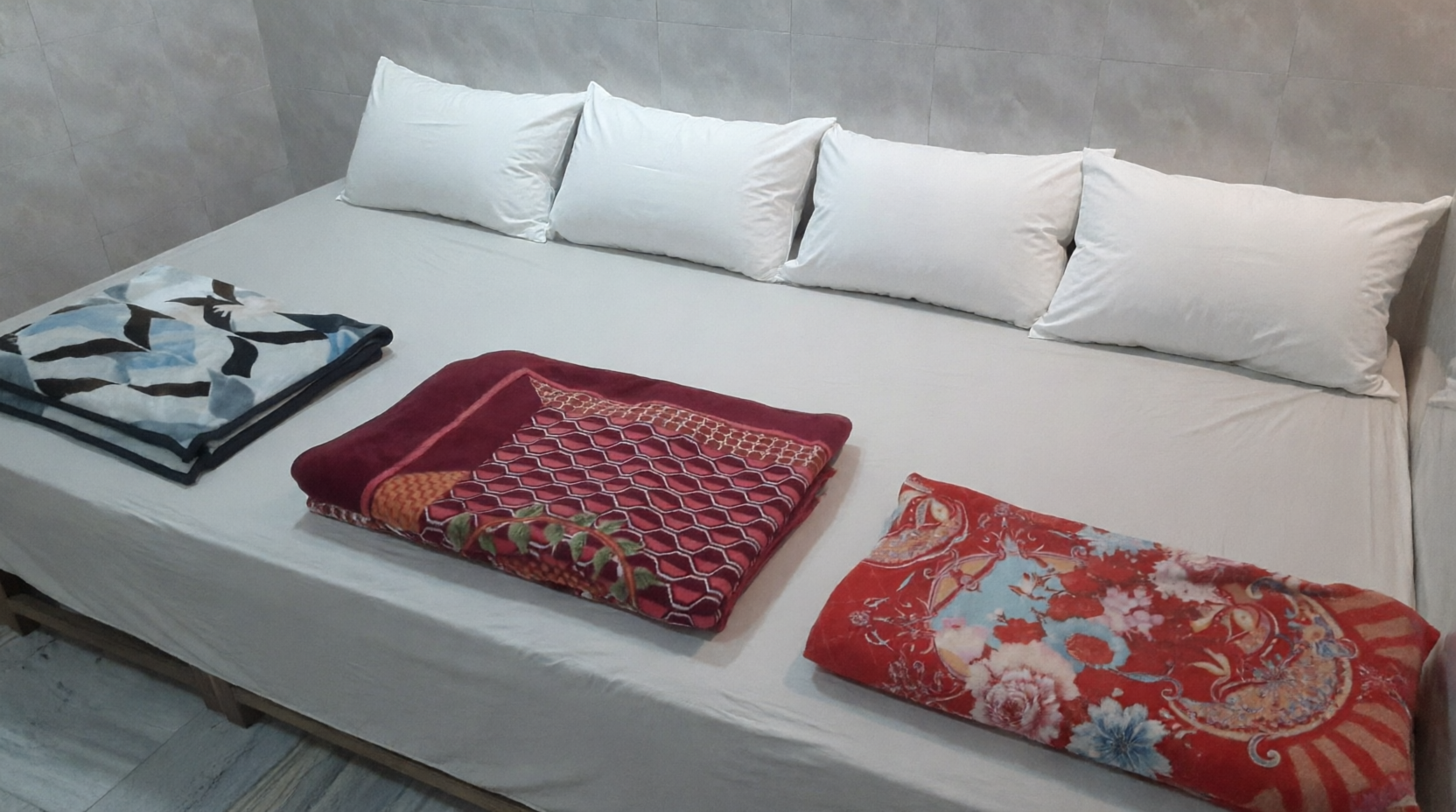 Premium AC Room Bed Layout